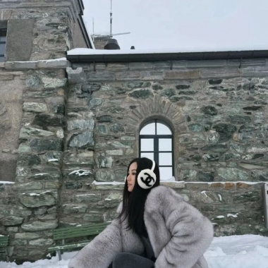 除了UGG，冬日的时髦精还能穿什么又保暖又特别