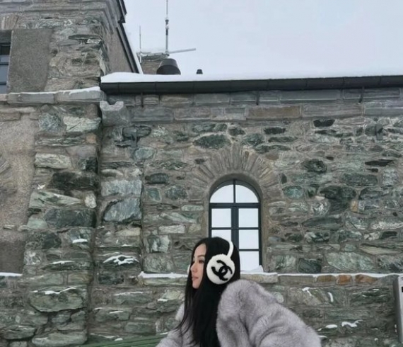 除了UGG，冬日的时髦精还能穿什么又保暖又特别