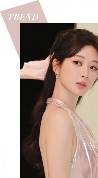 是什么样又素又美的妆容又频频在
